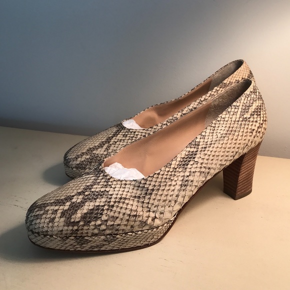 PRADA RARE VINTAGE AUTHENTIC SNAKESKIN HEELS - Picture 13 of 16